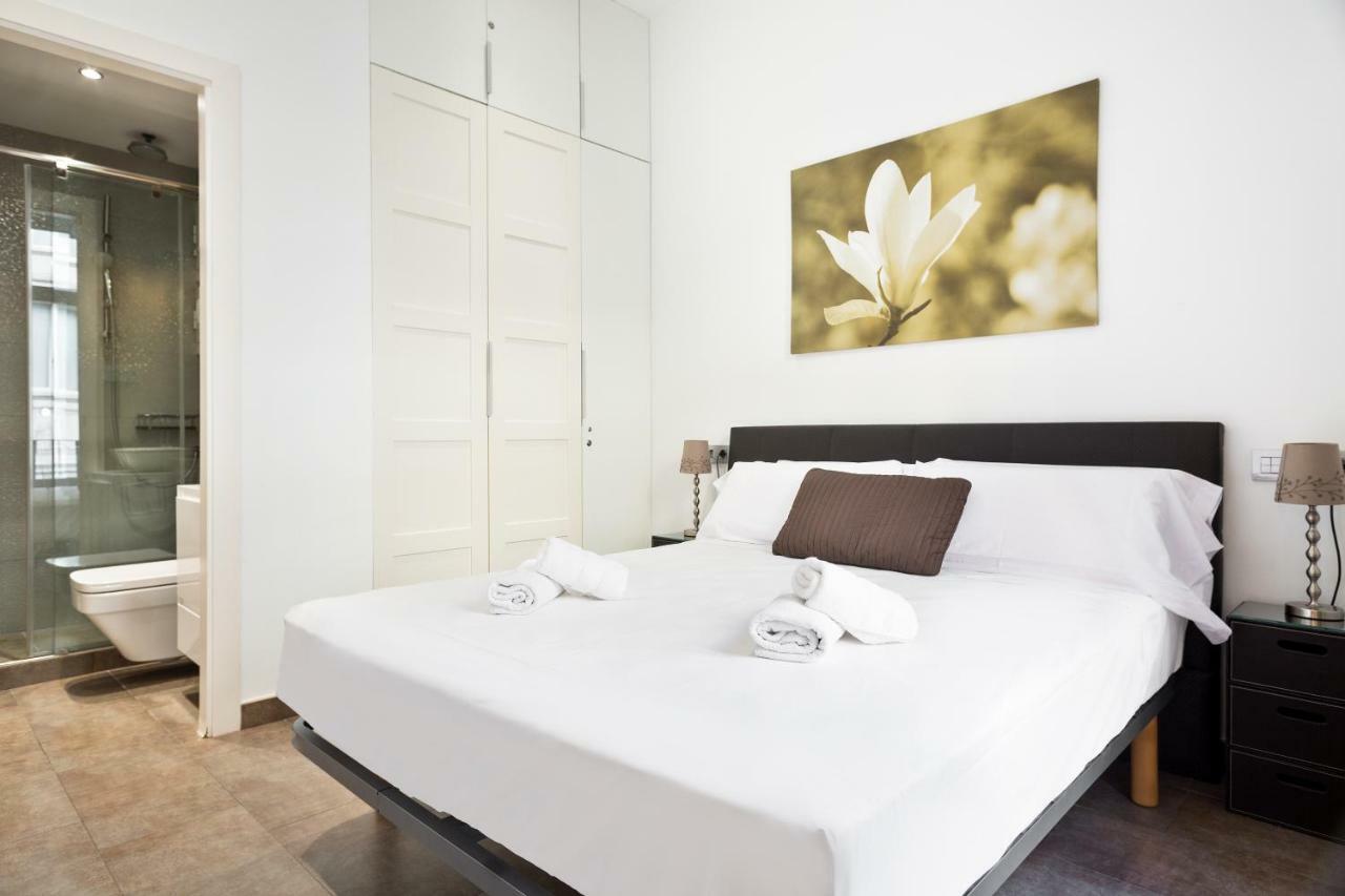 Stay U-Nique Apartments Eixample Center Barcelona Ngoại thất bức ảnh